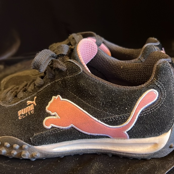 Black Suede Pink Puma Logo Women’s size 9 - Picture 4 of 9